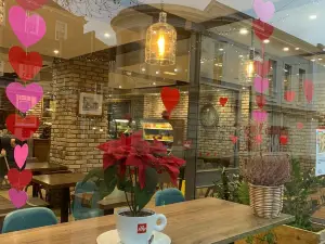 Café Madeleine