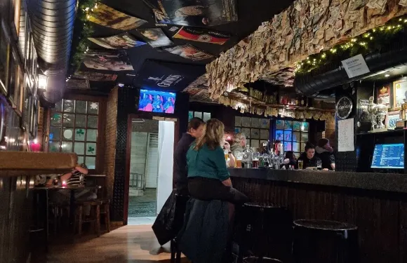 Barney Vallely's Irish Pub