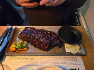 Ribs Restaurant & Bar