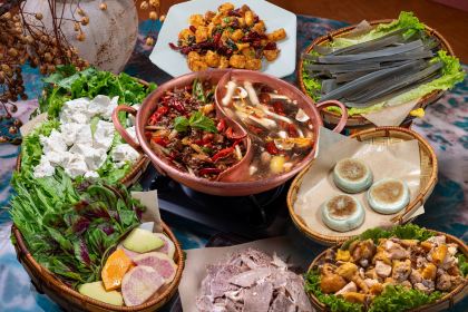 云味集牦牛肉山货火锅(白沙起源店)