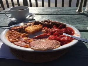 Barnacles Beach Cafe