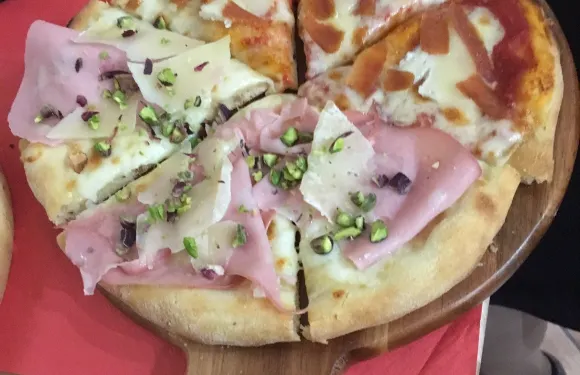 Pizzeria La Perla