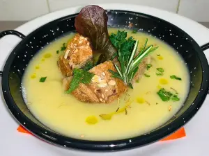 Nadamas