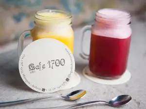 Cafe 1700