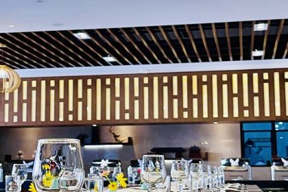 光雾山明宇豪雅酒店全景餐厅