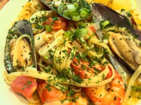 Elaia Cafe Restaurant