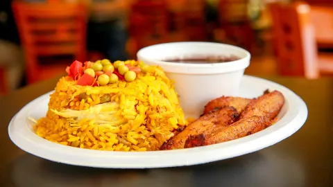 Mi Apa Latin Cafe Gainsville in เกนส์วิลล์