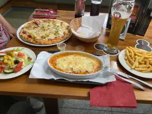 Ali's Pizzeria