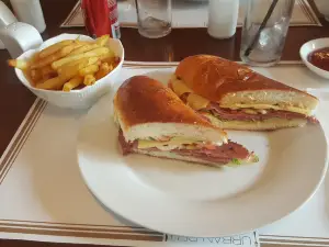 Urban Deli
