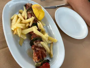 Taverna Karydia