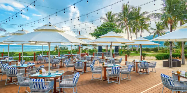 金茂三亞亞龍灣麗思卡爾頓酒店·海邊西餐廳·海鮮燒烤·現場樂隊·浪漫海景