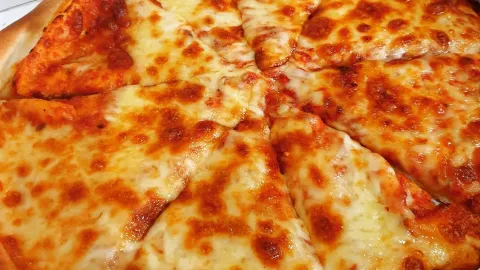 Elm Kebab & Pizza House in Mold