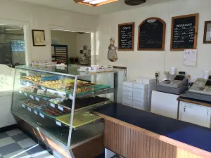 Dixie Cream Donut Shop