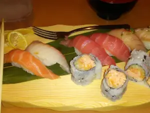 Sake Sushi