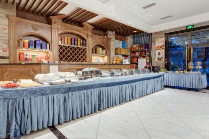 柏纳酒店(广元高铁站皇泽寺店)·华餐厅