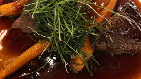Roadhouse Pub & Eatery in แจ็กสัน