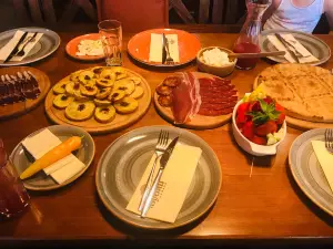 Kafana Ljubis