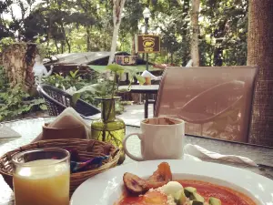 Café Jade