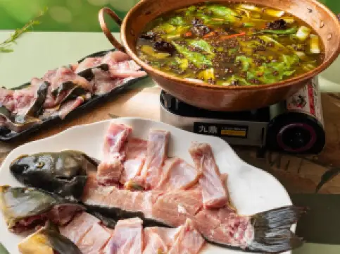 PIN WEI Lugu Lake Restaurant