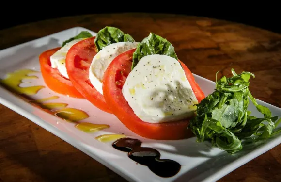 Vino Wine Bar & Italian Kitchen