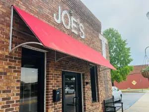 Joe's Ice Cream Parlor