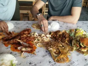 Leva Leur Cafe & Trading (Sierra Perdana)