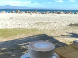 Kokomo Beach Bar & Restaurant
