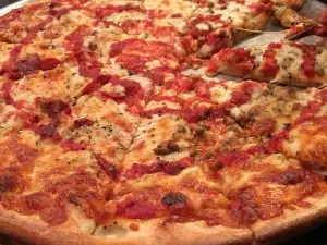 ZwanzigZ Pizza