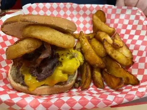 Tacker's Shake Shack