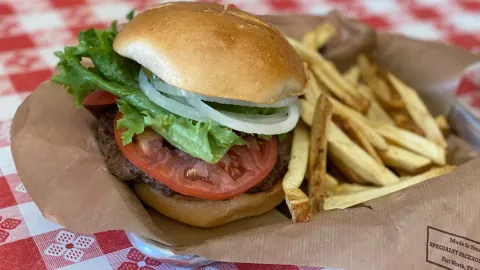 Lucy's Big Burgers in Абилин