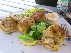 Dockers Waterfront Bar and Restaurant