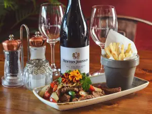 Lizette's Kitchen Bar & Restaurant