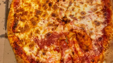 Swarthmore Pizza in Спрингфилд