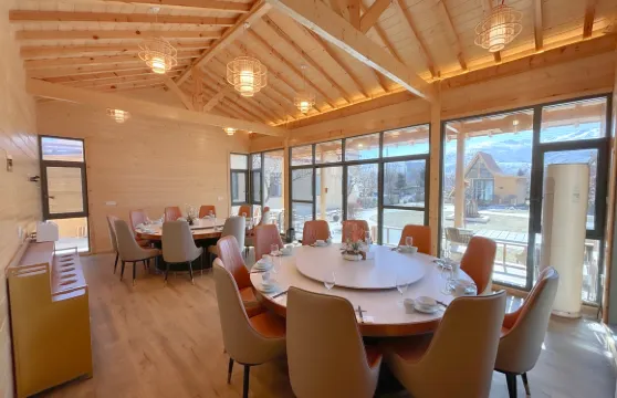 藝·川西文創酒店（甘孜店）·餐廳