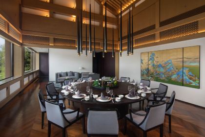 Cai Feng Lou Chinese Restaurant