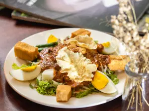 Steamboat Corner Medan