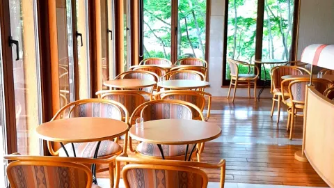 Cafe La Terrace in Префектура Миэ