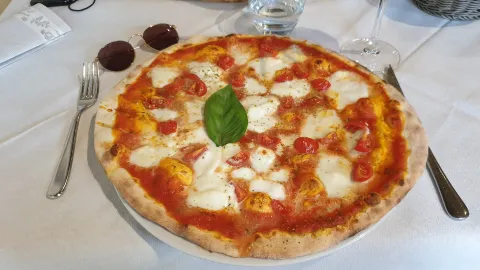 Trattoria Pizzeria In Borgovico in Como