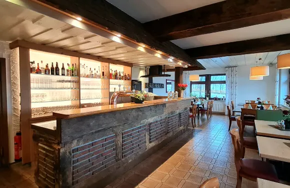 Hotel Restaurant Waldquelle - Baumhaushotel Aerzen