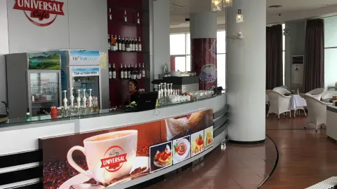 Universal Cafe in ไฮฟอง