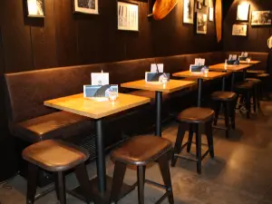 Ocean Five - Food & Drinks