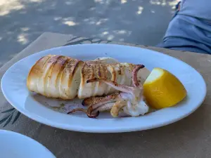 Taverna Tolis