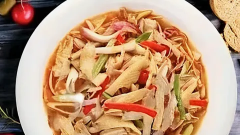 飞哥椒麻鸡(怡景花园店) in Chibi