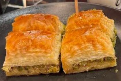 Hafiz Mustafa 1864 Dubai Mall