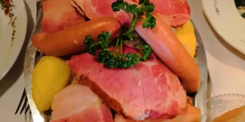 Caveau A L'ancienne Ecurie