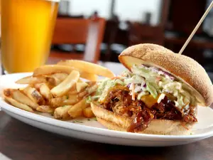 Freighters Eatery & Taproom