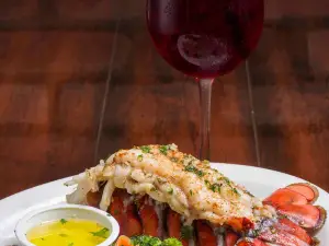 Nic's Italian Steak & Crab House