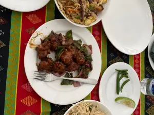 Zamzo Grill & Kitchen Restaurant (Hotel Floria)