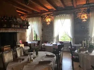 Gina restaurant