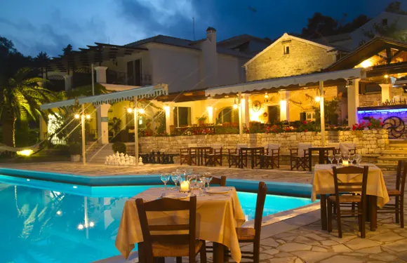 Capasa Restaurant By Paxos Club